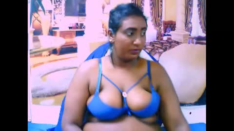 Snapshot of indiancherry4u2luv chatting on 5, 3, 2025 indiancherry4u2luv online show from 5, 3, 2025