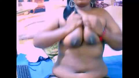 Snapshot of indiancherry4u2luv chatting on 7, 3, 2025 indiancherry4u2luv online show from 7, 3, 2025