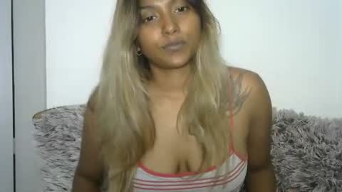 indianqtpie6 online show from 28, 9, 2025