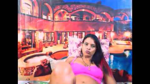 indiansexyass4u2luv online show from 24, 1, 2025