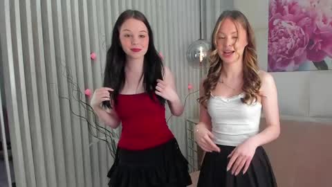 Kim and Sam online show from 19, 4, 2026