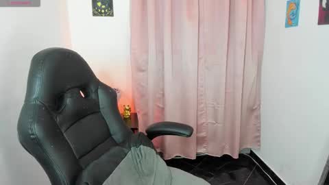 Snapshot of indra_cam chatting on 5, 2, 2026 Diana online show from 5, 2, 2026