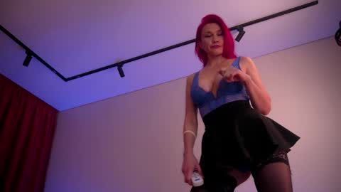 Snapshot of infinitespring chatting on 15, 11, 2025 Infinitespring online show from 15, 11, 2025