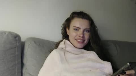 Sweet girl online show from 3, 2, 2025