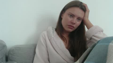 Sweet girl online show from 18, 9, 2025