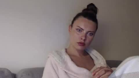 Sweet girl online show from 22, 4, 2026