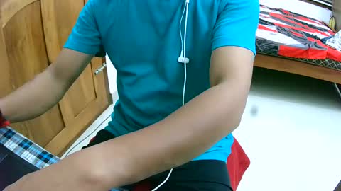 Snapshot of ingloriousuncut chatting on 6, 12, 2024 Inglorious Hairy Uncut online show from 6, 12, 2024