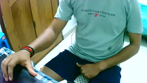 Snapshot of ingloriousuncut chatting on 4, 2, 2025 Inglorious Hairy Uncut online show from 4, 2, 2025