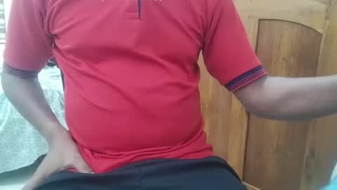 Snapshot of ingloriousuncut chatting on 15, 10, 2025 Inglorious Hairy Uncut online show from 15, 10, 2025