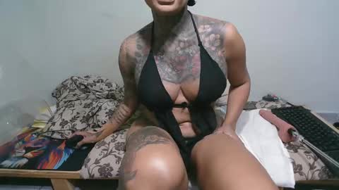 Snapshot of ink_bella chatting on 9, 4, 2026 ink bella online show from 9, 4, 2026
