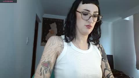 Snapshot of inked_val chatting on 23, 4, 2026 Valerie online show from 23, 4, 2026