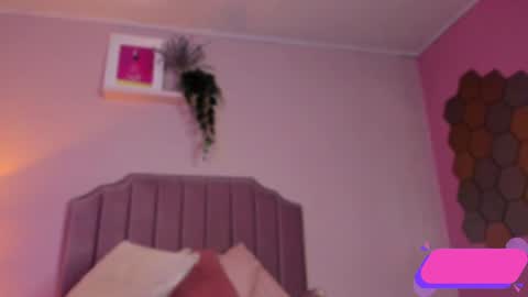 Snapshot of innana_babe chatting on 4, 1, 2025 Innana  online show from 4, 1, 2025