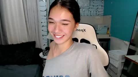 Snapshot of innocent_reign69 chatting on 22, 6, 2026 Reign online show from 22, 6, 2026