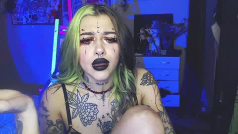 Insunnity666 online show from 27, 1, 2025