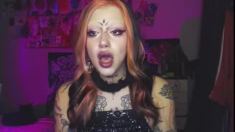 Insunnity666 online show from 4, 10, 2025