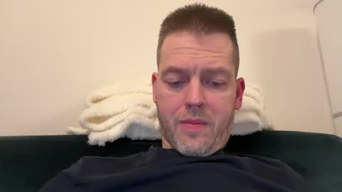 Snapshot of interestedhun chatting on 16, 1, 2025 InterestedHun online show from 16, 1, 2025