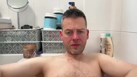 Snapshot of interestedhun chatting on 3, 10, 2025 InterestedHun online show from 3, 10, 2025