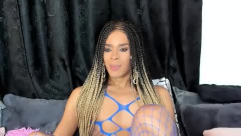 Irene Aguirre online show from 4, 3, 2025