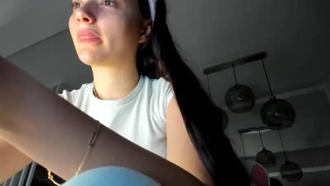 Ir s room online show from 6, 10, 2025