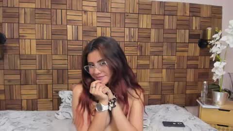 Snapshot of iriis_rosse chatting on 9, 1, 2025 Iris Rosse online show from 9, 1, 2025