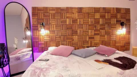 Snapshot of iriis_rosse chatting on 22, 2, 2025 Iris Rosse online show from 22, 2, 2025