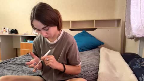 Snapshot of irinaballesteros chatting on 14, 10, 2025 Evie online show from 14, 10, 2025