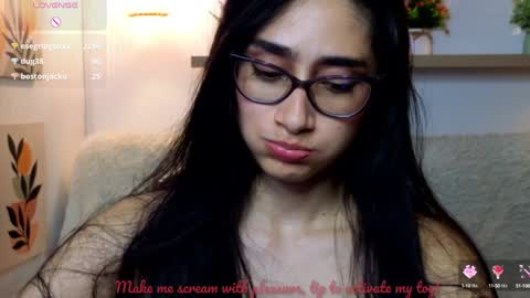 Snapshot of iris_cam_ chatting on 6, 2, 2025 iris  online show from 6, 2, 2025