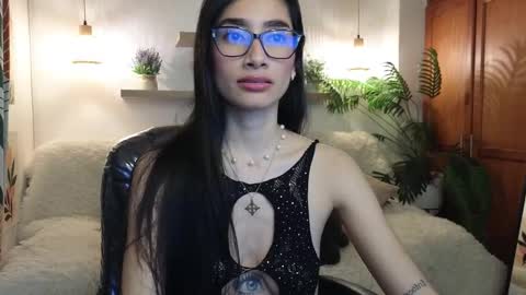 Snapshot of iris_cam_ chatting on 30, 9, 2025 iris  online show from 30, 9, 2025