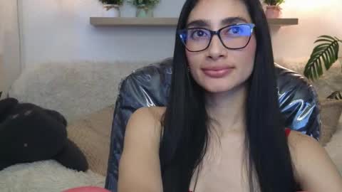 iris  online show from 12, 3, 2026