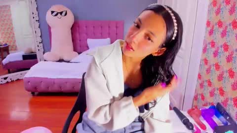 Iris online show from 23, 1, 2025