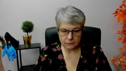 I R I S online show from 13, 1, 2025