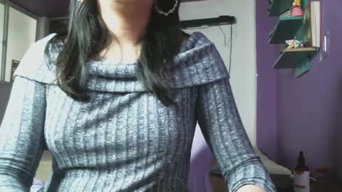 Camilla online show from 10, 3, 2025