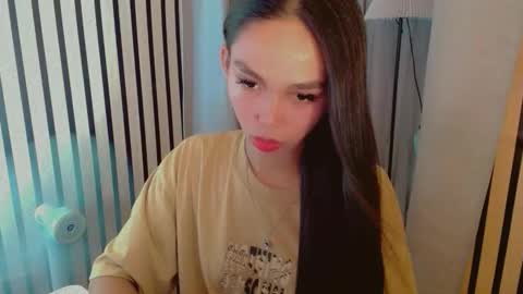 IRISH AND TRIXIE online show from 12, 4, 2026