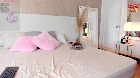 Iriss  online show from 6, 3, 2026