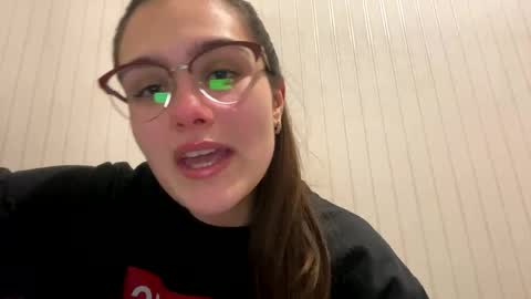 Snapshot of irisss31 chatting on 6, 2, 2025 irisss31 online show from 6, 2, 2025