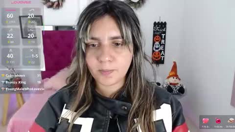 Snapshot of isa418138 chatting on 14, 10, 2025 isa418138 online show from 14, 10, 2025