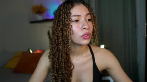 isa_____ online show from 8, 11, 2025