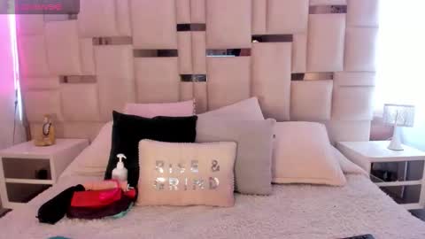 isa  rose online show from 20, 10, 2025
