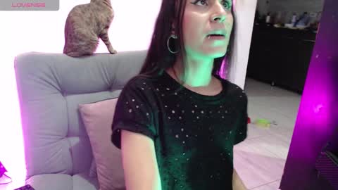 Snapshot of isa_hall chatting on 19, 2, 2026 Isabella Hall online show from 19, 2, 2026