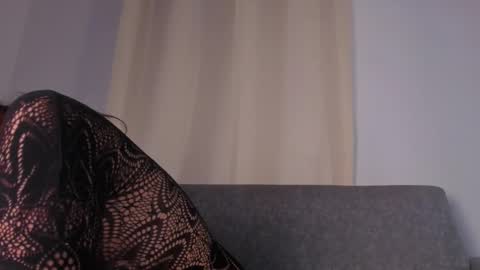 Isabella online show from 10, 2, 2025