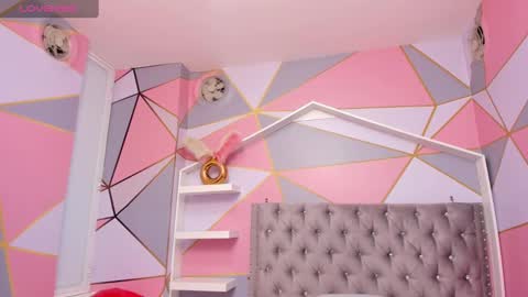    online show from 21, 2, 2025