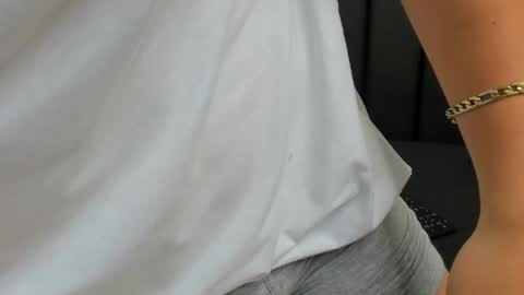 isaac_cryston online show from 7, 2, 2025