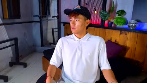 isaac_grimm online show from 17, 3, 2026