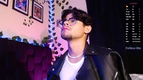 Isaac Saenz. online show from 15, 2, 2025