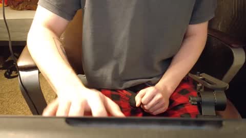 Snapshot of isaac_sheffield chatting on 23, 12, 2024 isaac online show from 23, 12, 2024