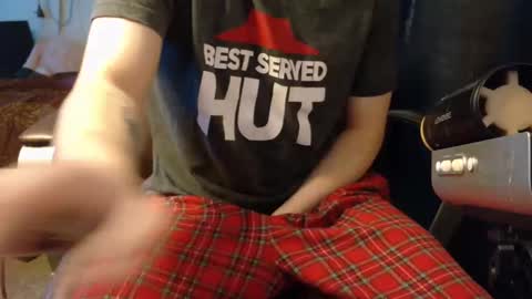 Snapshot of isaac_sheffield chatting on 1, 1, 2025 isaac online show from 1, 1, 2025