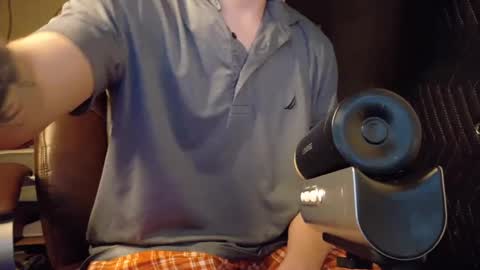 Snapshot of isaac_sheffield chatting on 5, 1, 2025 isaac online show from 5, 1, 2025