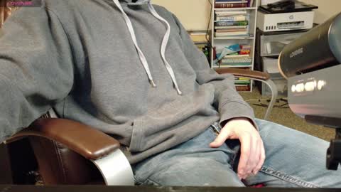 Snapshot of isaac_sheffield chatting on 22, 1, 2025 isaac online show from 22, 1, 2025