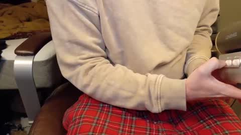 Snapshot of isaac_sheffield chatting on 26, 1, 2025 isaac online show from 26, 1, 2025