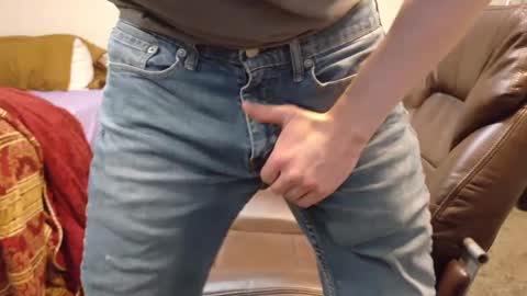 Snapshot of isaac_sheffield chatting on 1, 3, 2025 isaac online show from 1, 3, 2025